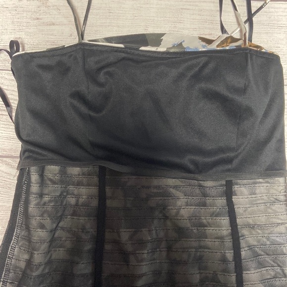 JS Collections Tiered Bandage Abstract Print Crepe Spaghetti Strap Sheath Dress - Picture 15 of 16